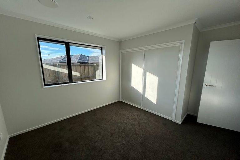 Photo of property in 29 Meadow View Drive, Belfast, Christchurch, 8051