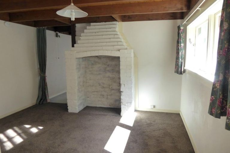 Photo of property in 16 Moir Street, Mount Victoria, Wellington, 6011