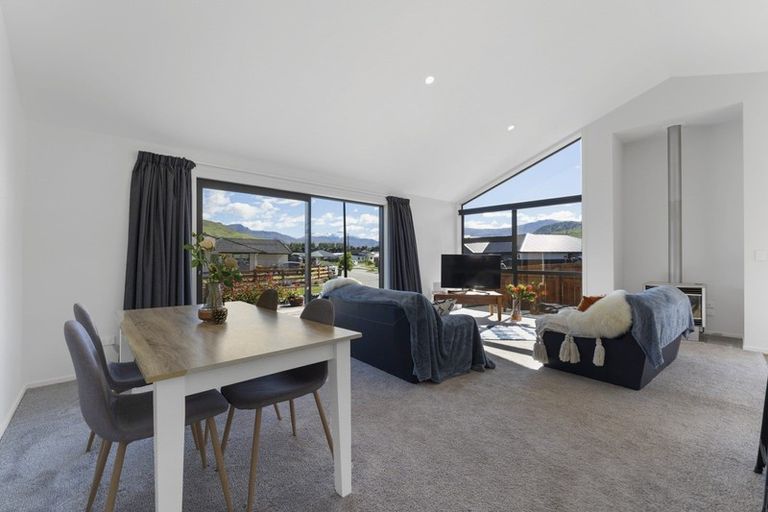 Photo of property in 20 Silver Street, Lower Shotover, Queenstown, 9304