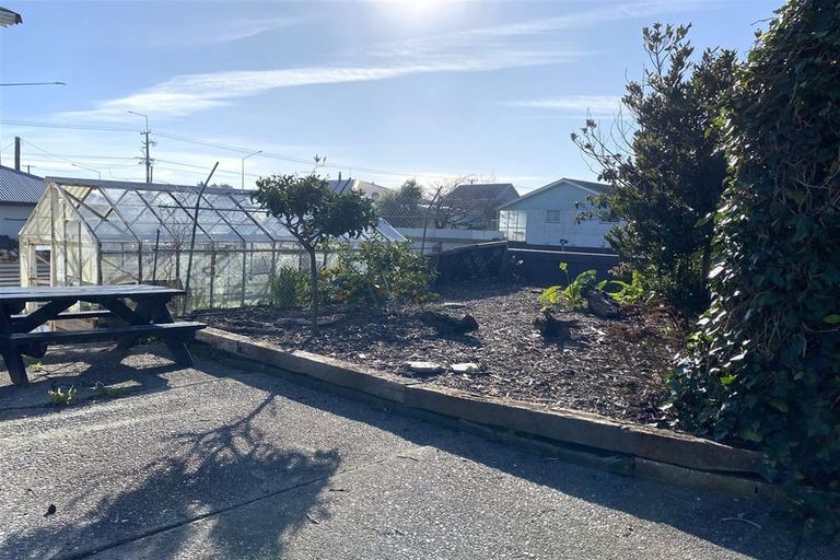 Photo of property in 2 Hewlett Road, Karoro, Greymouth, 7805