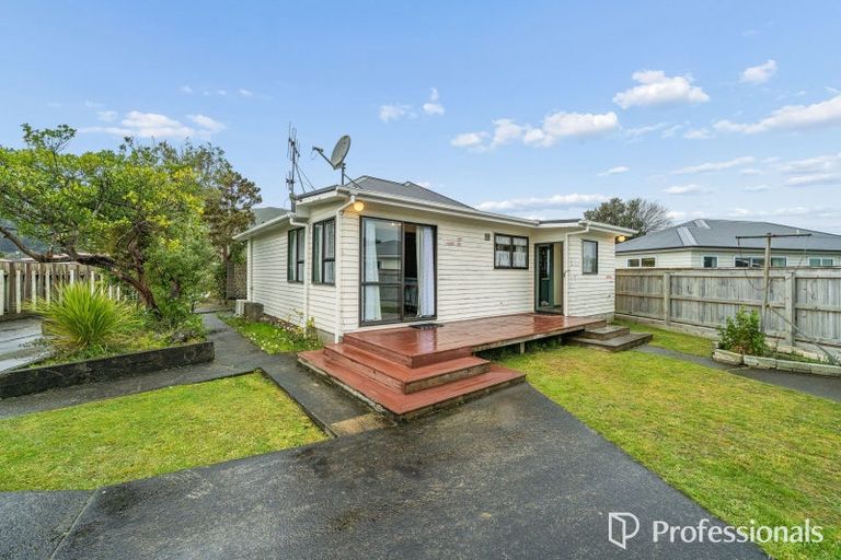 Photo of property in 33 Donnelley Drive, Wainuiomata, Lower Hutt, 5014