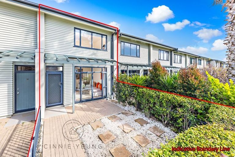 Photo of property in 85/2 Armoy Drive, East Tamaki, Auckland, 2016