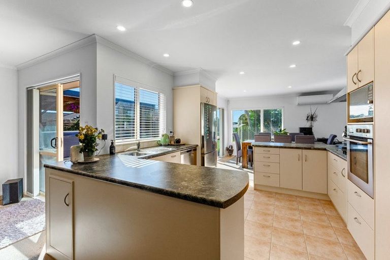 Photo of property in 7 Omana Avenue, Shelly Beach, Helensville, 0874