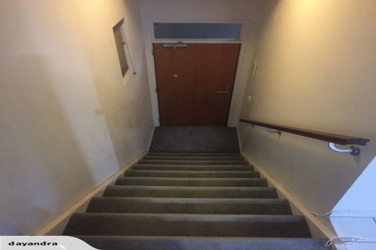 Photo of property in Metro Apartments, 16/220 Thorndon Quay, Pipitea, Wellington, 6011