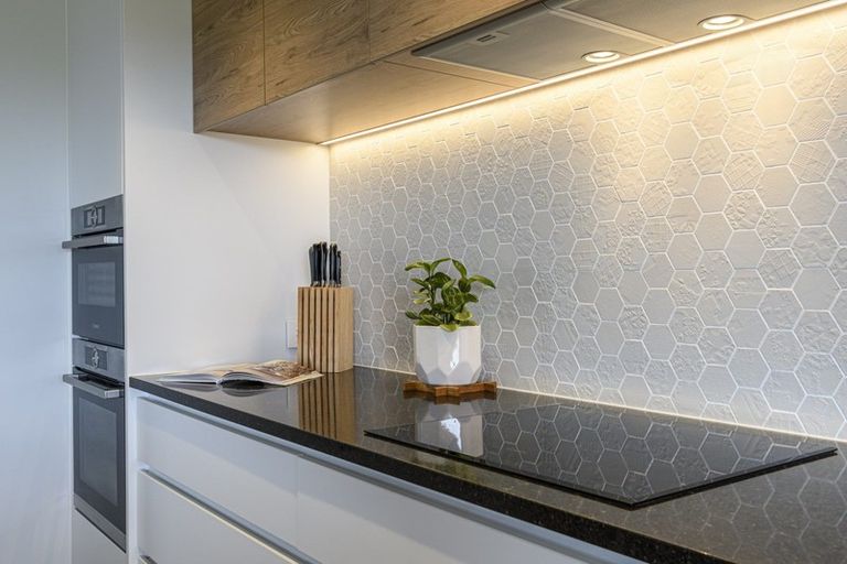 Photo of property in 71 Penetaka Heights, Pyes Pa, Tauranga, 3112