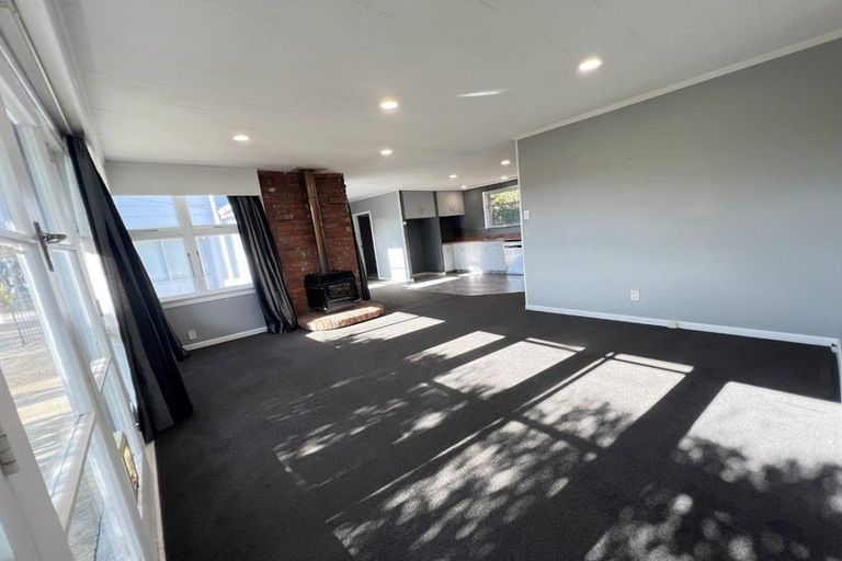 Photo of property in 2 Robert Street, Otatara, Invercargill, 9879