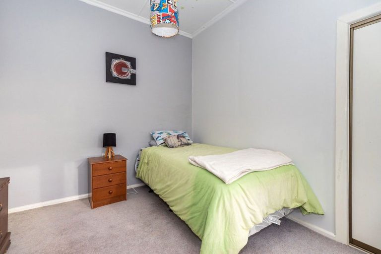 Photo of property in 71 Mckenzie Street, Geraldine, 7930