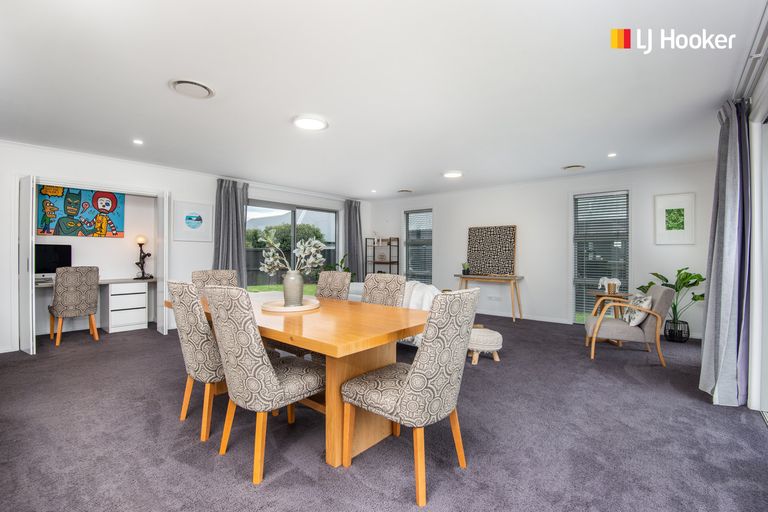 Photo of property in 8 Kinloch Place, Mosgiel, 9024