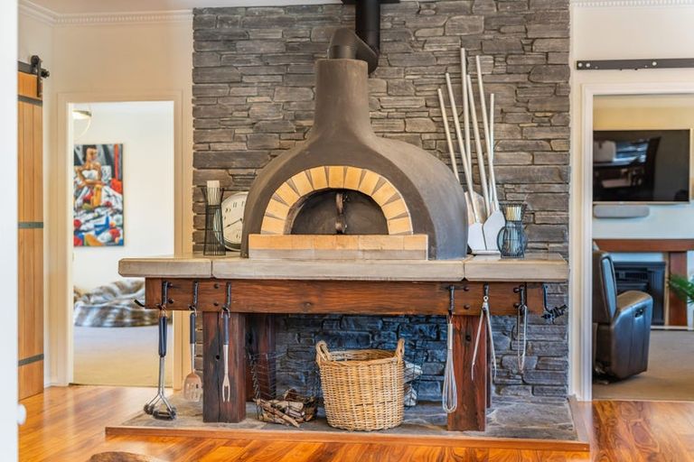 Photo of property in 53 State Highway 58, Pauatahanui, Porirua, 5381