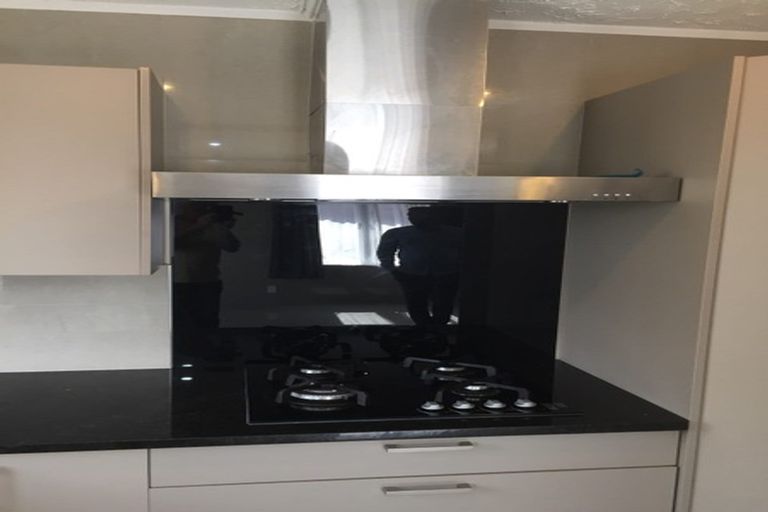 Photo of property in 130 Great South Road, Takanini, 2112