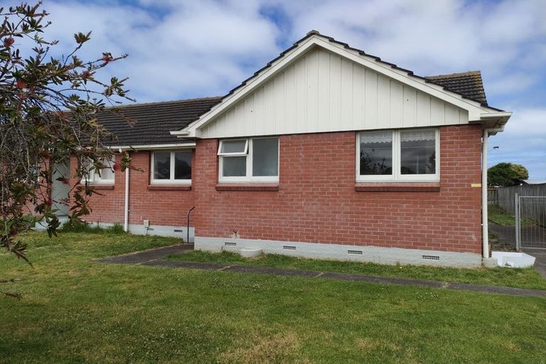 Photo of property in 14 Rogers Street, Castlecliff, Whanganui, 4501