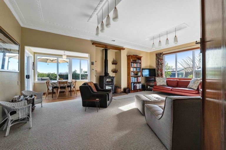 Photo of property in 7091 South Road, Warea, New Plymouth, 4381