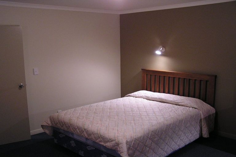 Photo of property in 33 Queen Street, Brighton, Dunedin, 9035