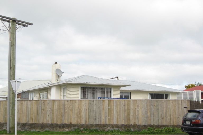 Photo of property in 15 Battiscombe Terrace, Waitara, 4320
