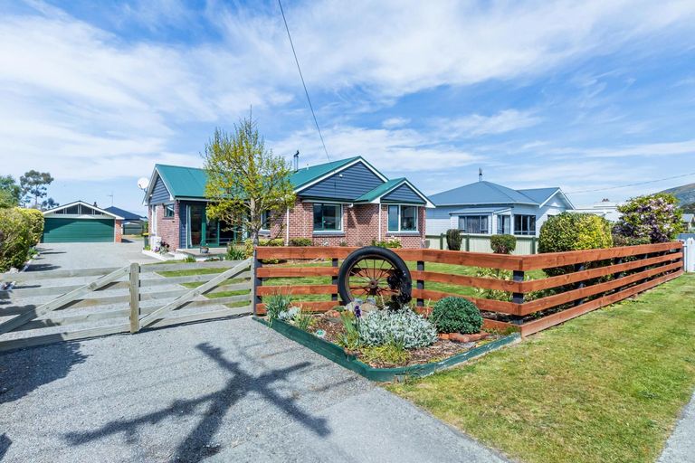 Photo of property in 37 Opie Street, Waimate, 7924
