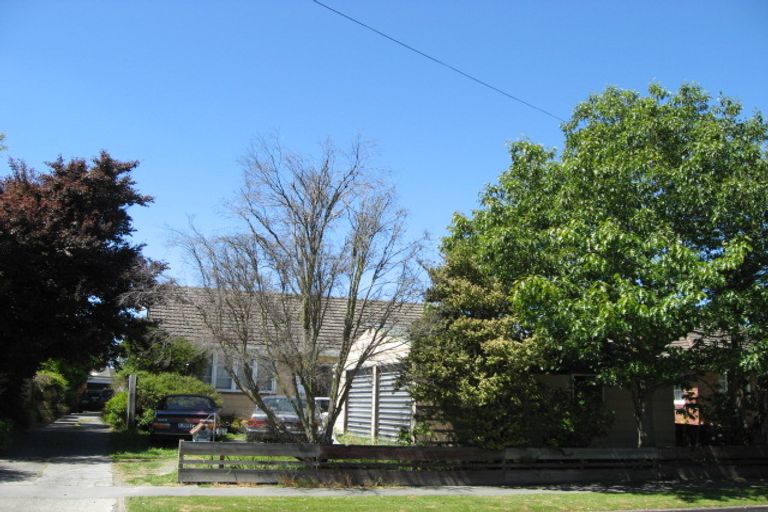 Photo of property in 2/52 Truman Road, Bryndwr, Christchurch, 8053