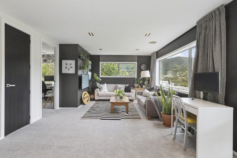 Photo of property in 405b Karori Road, Karori, Wellington, 6012