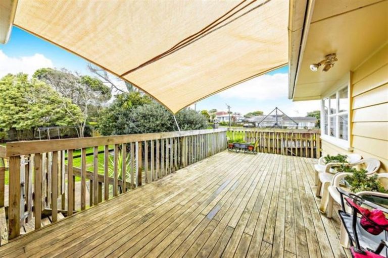 Photo of property in 23 Beaumonts Way, Manurewa, Auckland, 2102