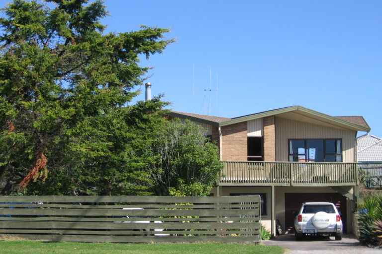 Photo of property in 1156 Papamoa Beach Road, Papamoa Beach, Papamoa, 3118