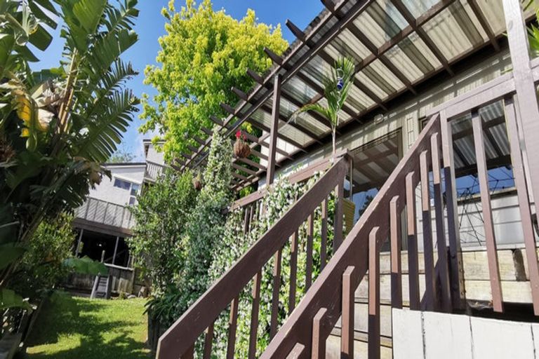 Photo of property in 10/15 Roseberry Avenue, Birkenhead, Auckland, 0626