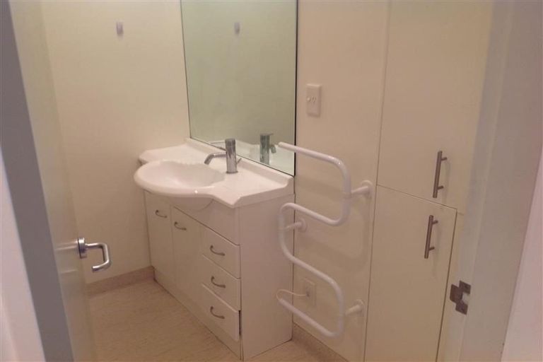 Photo of property in Gilmer Terrace Car Park, 411/9 Gilmer Terrace, Wellington Central, Wellington, 6011