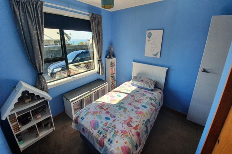 Photo of property in 16 Stirling Drive, Greymouth, 7805