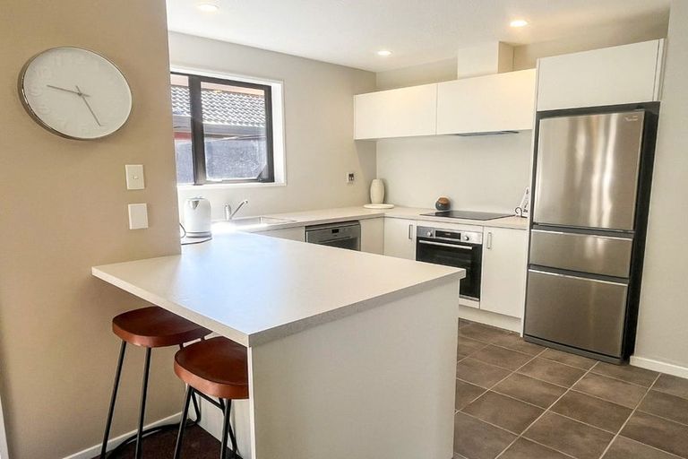 Photo of property in 2/9 Campbell Street, Sumner, Christchurch, 8081