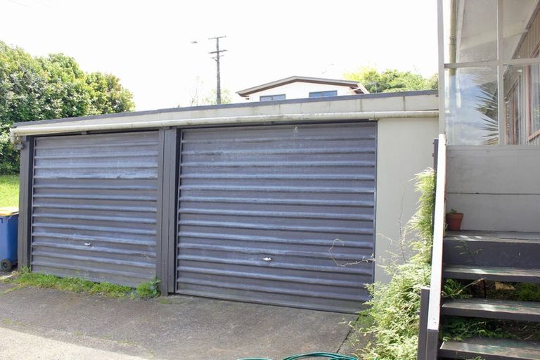 Photo of property in 53 Rua Road, Glen Eden, Auckland, 0602
