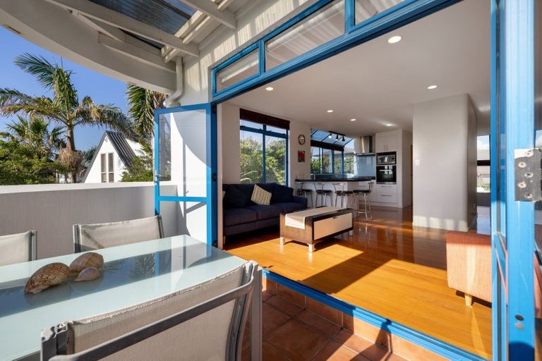 Photo of property in 336 Papamoa Beach Road, Papamoa Beach, Papamoa, 3118