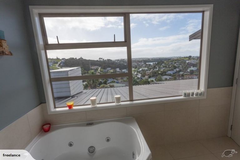 Photo of property in 51 Kestrel Heights, Arkles Bay, Whangaparaoa, 0932