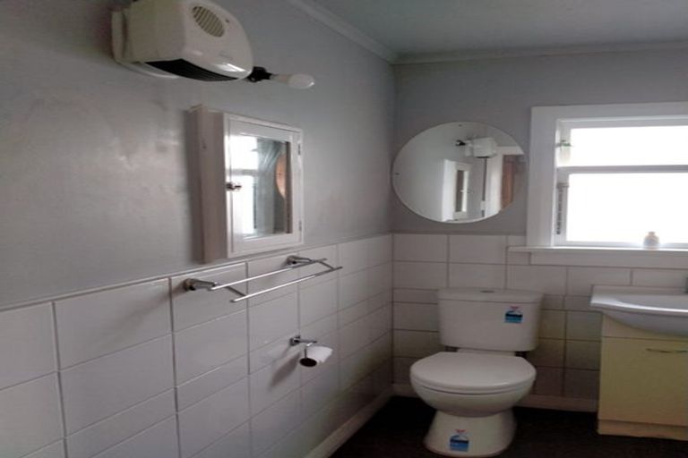 Photo of property in 70 Argyle Street, Mosgiel, 9024