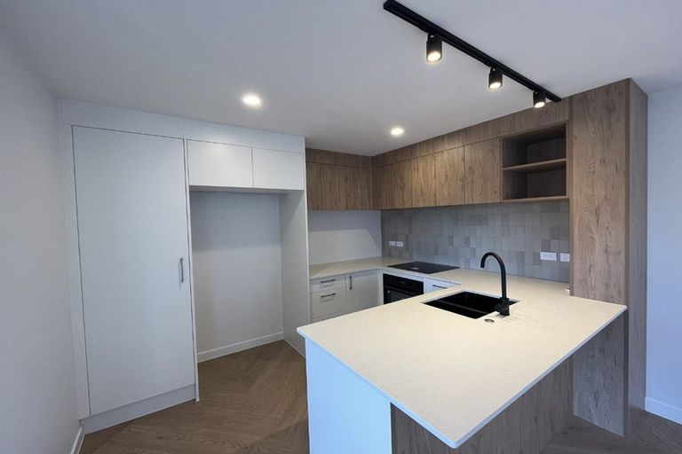 Photo of property in 4/8 Bennett Road, Pakuranga, Auckland, 2010