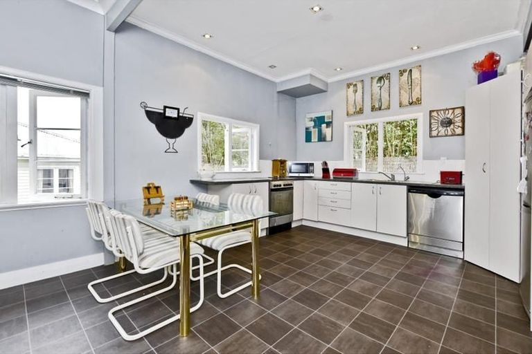 Photo of property in 27 Princes Street, Pukekohe, 2120