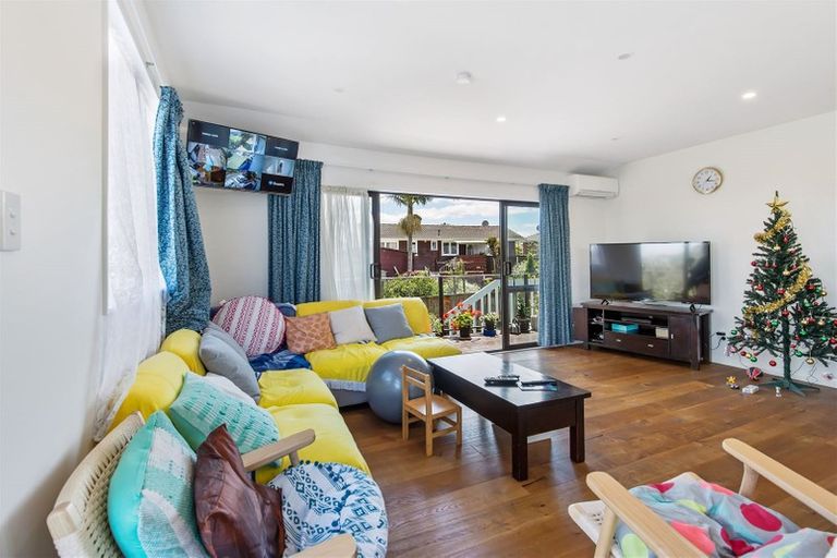 Photo of property in 103 Hutchinsons Road, Bucklands Beach, Auckland, 2014