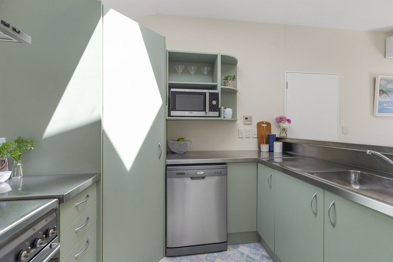 Photo of property in 92a Calabar Road, Miramar, Wellington, 6022