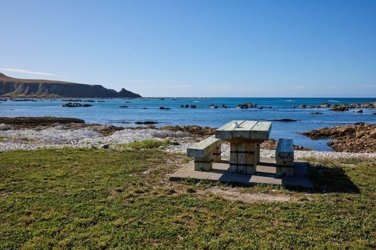 Photo of property in 142 South Bay Parade, South Bay, Kaikoura, 7300