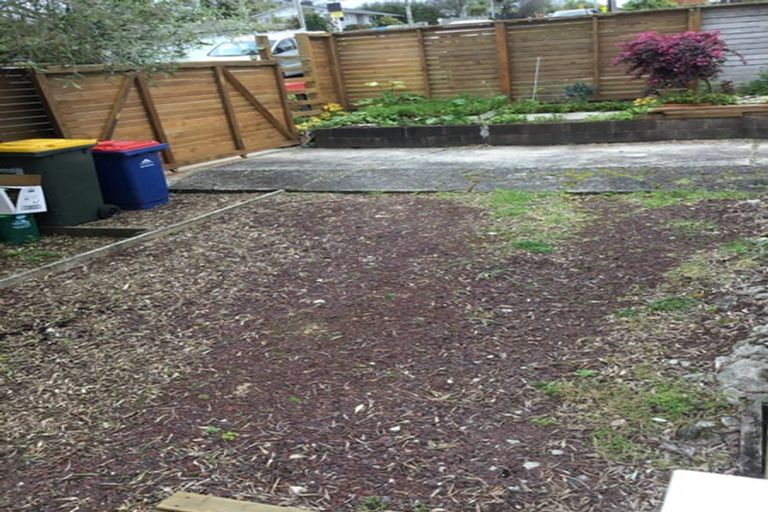 Photo of property in 1/30 Salisbury Road, Birkdale, Auckland, 0626