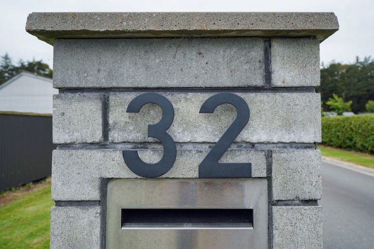 Photo of property in 32 Lumsden Drive, Waikiwi, Invercargill, 9810