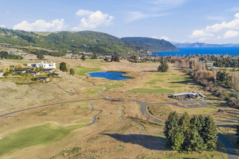 Photo of property in 18 The Fairways, Kinloch, Taupo, 3377