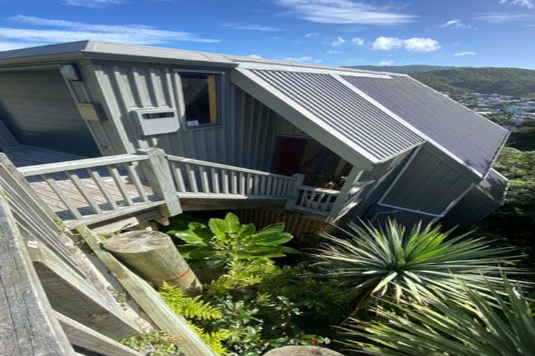 Photo of property in 84 Volga Street, Island Bay, Wellington, 6023