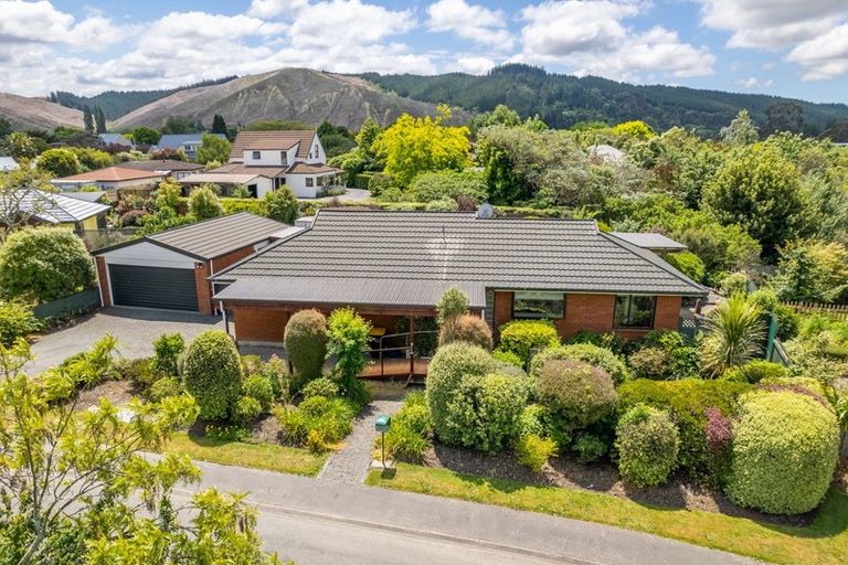 Photo of property in 4 Franklyn Close, Wakefield, 7025