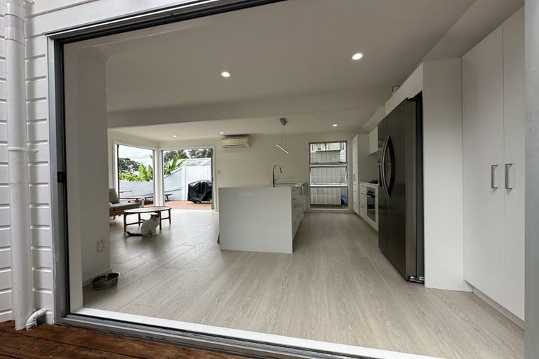 Photo of property in 24 Ewen Street, Takapuna, Auckland, 0622