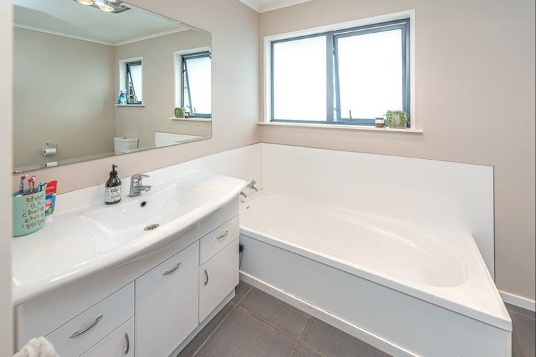 Photo of property in 90 Fitzherbert Avenue, Tawhero, Whanganui, 4501