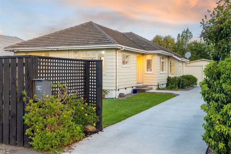 Photo of property in 218 Weston Road, St Albans, Christchurch, 8052