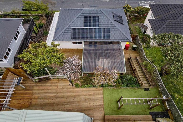 Photo of property in 118 Dimock Street, Titahi Bay, Porirua, 5022