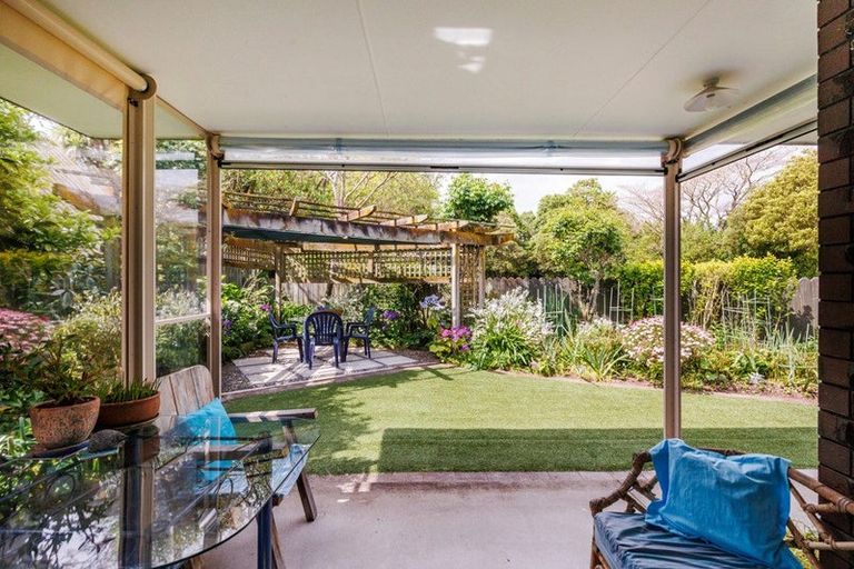 Photo of property in 9 Baton Place, Highbury, Palmerston North, 4412