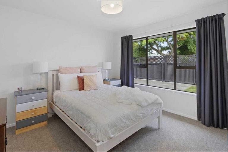 Photo of property in 2/294 Wairakei Road, Bryndwr, Christchurch, 8053