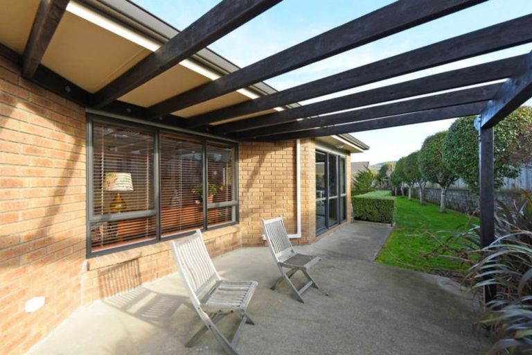 Photo of property in 116 Kirton Drive, Riverstone Terraces, Upper Hutt, 5018