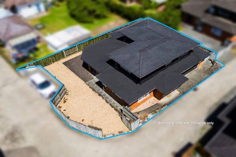 Photo of property in 10b Lincoln Road, Henderson, Auckland, 0610