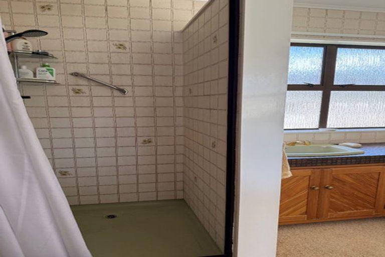 Photo of property in 7 Wakefield Grove, Waikanae, 5036